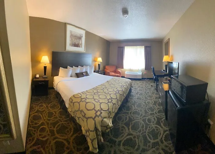 Baymont By Wyndham Casper East 2*