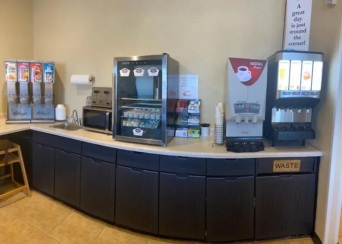 Baymont By Wyndham Casper East Evansville