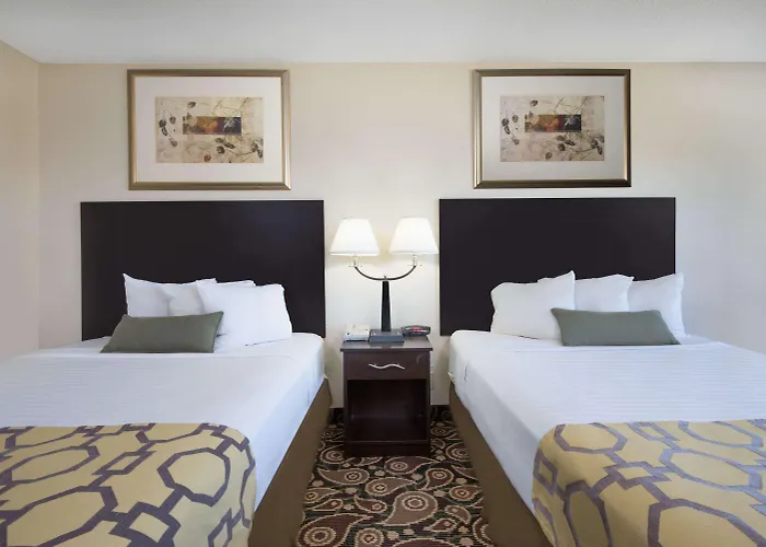 Hotel Baymont By Wyndham Casper East 2*