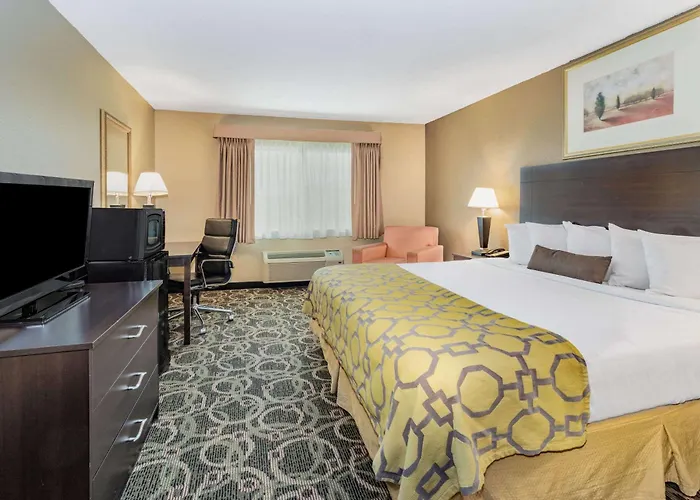 Baymont By Wyndham Casper East Hotel 2*