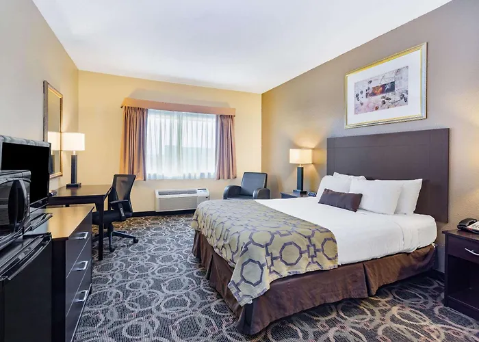 Baymont By Wyndham Casper East Evansville
