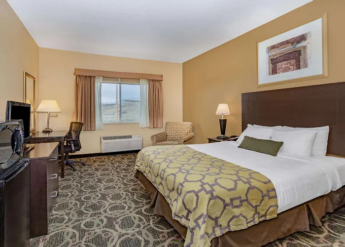 Baymont By Wyndham Casper East Hotel 2*