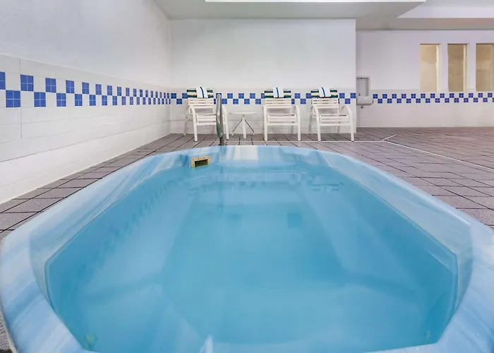 Baymont By Wyndham Casper East 2*