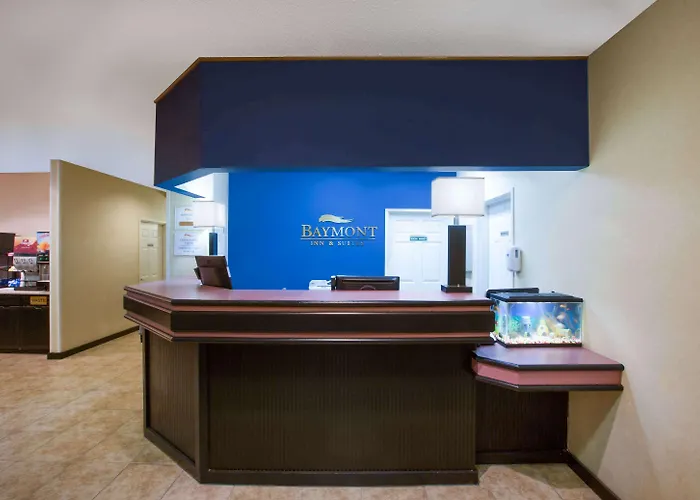 Baymont By Wyndham Casper East Hotel 2*