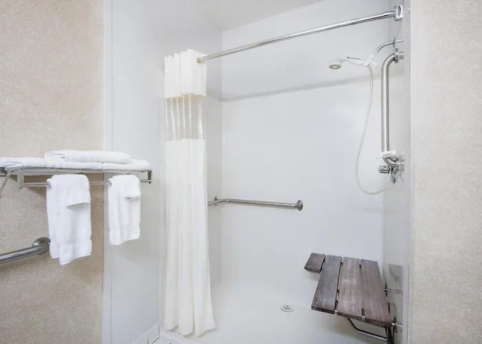 Baymont By Wyndham Casper East Hotel 2*